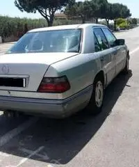 MERCEDES E200 Diesel Mod 1995 ottime condizioni.