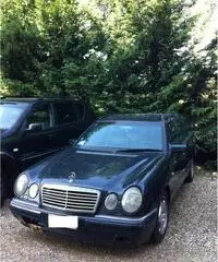 E 200 MERCEDES