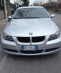 Bmw 320 turing affarone