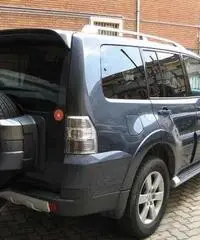 Mitsubishi Pajero 3.2 DI-D SW 7 posti