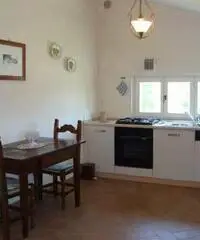 10min dal Silvestrini bilocale in casale con piscina - Perugia 10min dal Silvestrini bilocale in casale con piscina - Perugia