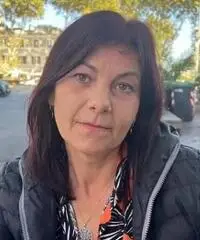 Lungo orario e cameriera e badante Lungo orario e cameriera e badante