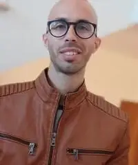 Roberto 24 anni Informatica e Telecomunicazioni Roberto 24 anni Informatica e Telecomunicazioni