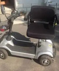 Scooter a batteria a 4 ruote - Emilia Romagna Scooter a batteria a 4 ruote - Emilia Romagna