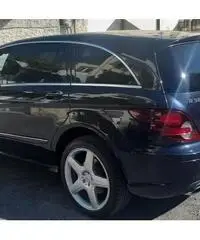 Mercedes R320 Mercedes R320