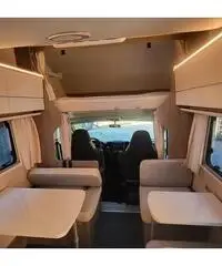 Camper mansardato 7 posti letto viaggio Camper mansardato 7 posti letto viaggio