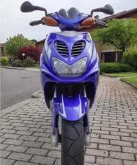 Yamaka Aerox 50- 2012 - Lecco