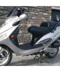 Vendesi Kymco Dink 50 Classic - Imperia Vendesi Kymco Dink 50 Classic - Imperia