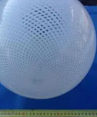 reticello di VENINI , lampada a sospensione . reticello di VENINI , lampada a sospensione .