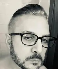 RAGAZZO SERIO CERCA RELAZIONE SERIA RAGAZZO SERIO CERCA RELAZIONE SERIA