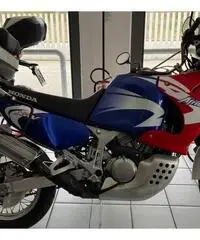 Honda XRV 750 Africa Twin - 2001