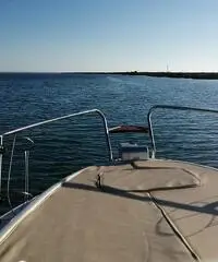 Barca fuoribordo cabinato Blumax walkaround 23 Barca fuoribordo cabinato Blumax walkaround 23