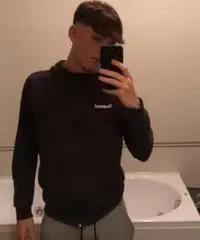 Cameriere o commesso Cameriere o commesso