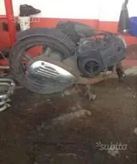 TMAX 530 + LIBERTY 200 + ZIP 100 - Milano