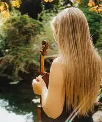 Violinista a Salsomaggiore Terme Violinista a Salsomaggiore Terme