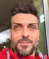 Elettricista. imbianchino. giardiniere. ecc Elettricista. imbianchino. giardiniere. ecc