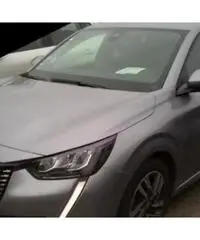 PEUGEOT 208 PureTech 100 Stop&Start 5 porte Allu PEUGEOT 208 PureTech 100 Stop&Start 5 porte Allu