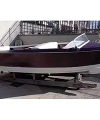 Motoscafo piantoni tipo riva Motoscafo piantoni tipo riva