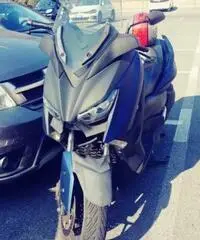 X-Max. 300cc. 2019