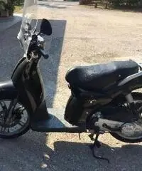 Scarabeo Aprilia 50 - Latina Scarabeo Aprilia 50 - Latina