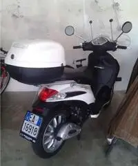 Liberty Piaggio 125 bianco full optional anno 2013 - Alessandria