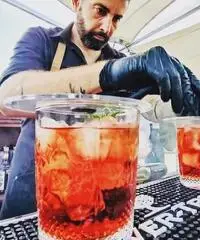 Barman e bartender Barman e bartender