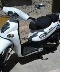 Scooter ottime condizioni utilizzato poco - Palermo Scooter ottime condizioni utilizzato poco - Palermo
