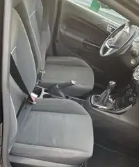 FORD Fiesta 6ª serie - 2015