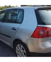 VOLKSWAGEN Golf 5ª serie - 2004