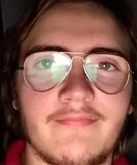 Qualunque (già fatto magazziniere e pulizie) Qualunque (già fatto magazziniere e pulizie)