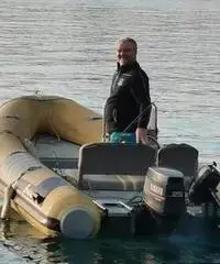 Gommone motore carrello Gommone motore carrello