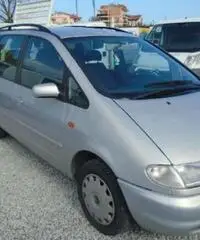 Sharon 1900 diesel 7 posti - Rimini Sharon 1900 diesel 7 posti - Rimini