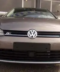 VW Golf 1.6tdi R-Line KM0 2016 E6 - Cuneo VW Golf 1.6tdi R-Line KM0 2016 E6 - Cuneo