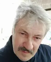 Effettuo tinteggiatura interni Effettuo tinteggiatura interni