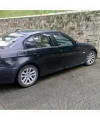 Vendo BMW 320d