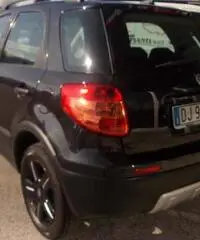 Fiat Sedici 1.9 mjt 4x4 con garanzia - Cuneo Fiat Sedici 1.9 mjt 4x4 con garanzia - Cuneo