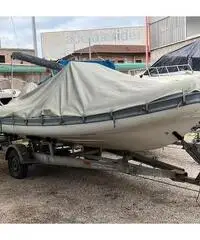 Gommone Lomac 600 IN con carrello Gommone Lomac 600 IN con carrello
