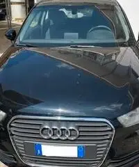 AUDI A1 1.6 tdi Ambition 105cv - 2010 AUDI A1 1.6 tdi Ambition 105cv - 2010