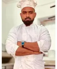 Pizzaiolo e aiuto cuoco Pizzaiolo e aiuto cuoco