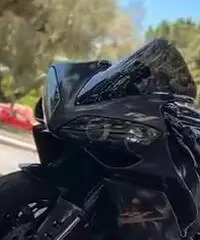 Yamaha YZF R1 - 2009 Yamaha YZF R1 - 2009