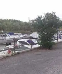 POSTO BARCA MT8 ALL'ORMEGGIO POSTO BARCA MT8 ALL'ORMEGGIO