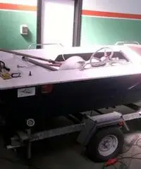 Barca vetroresina a motore 40 cv 4,50 mt Barca vetroresina a motore 40 cv 4,50 mt