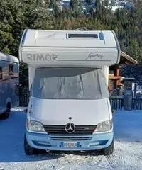 Camper usato Rimor superbrig 728 su Mercedes Camper usato Rimor superbrig 728 su Mercedes