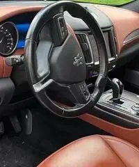 Maserati Levante sQ4 permuto Maserati Levante sQ4 permuto