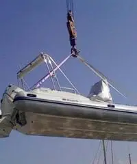 Master 730 + Evinrude E - Tec 200 Master 730 + Evinrude E - Tec 200
