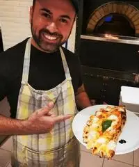Aiuto pizzaiolo Aiuto pizzaiolo