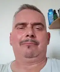 Marmista finitore oe corriere consegne Marmista finitore oe corriere consegne