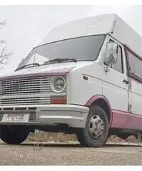 Furgone Iveco Dayli diesel camperizzato Furgone Iveco Dayli diesel camperizzato
