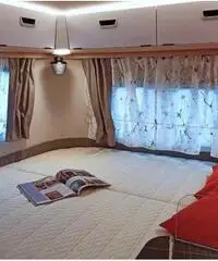 Eriba Touring 310 - Caravan con tetto sollevabile