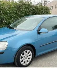 Golf 1.6 Benzina Manuale 5 marce Golf 1.6 Benzina Manuale 5 marce